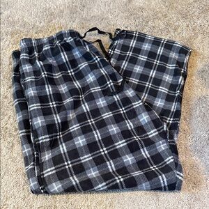 Classic Plaid Men's Joggers in Black and Gray